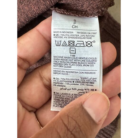 Old Navy Brown Plush Tee Long Sleeve V-Neck Top Small Soft Cozy Fall Basic - Picture 2 of 6